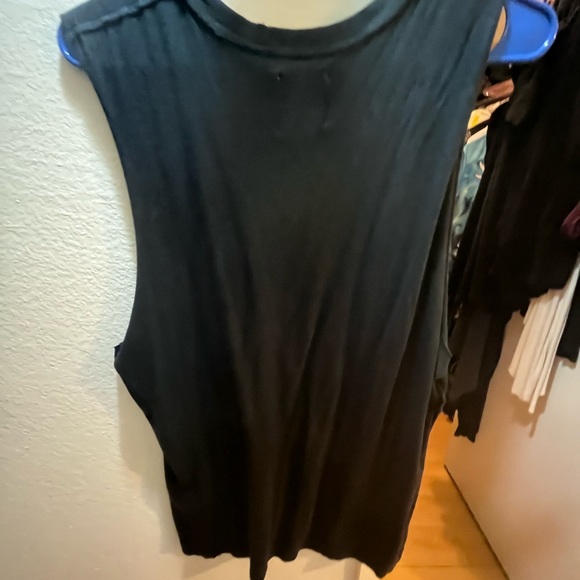 UNIF Partier Tank - Picture 4 of 4